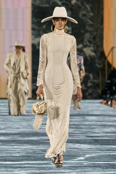Look 31